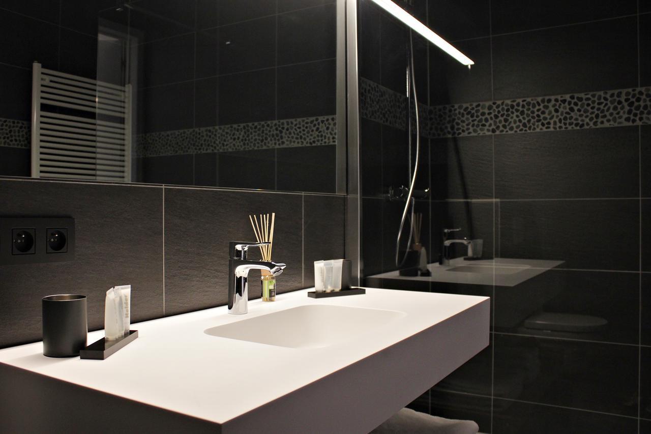 B&B Vienna ลอเคอเร็น ภายนอก รูปภาพ
